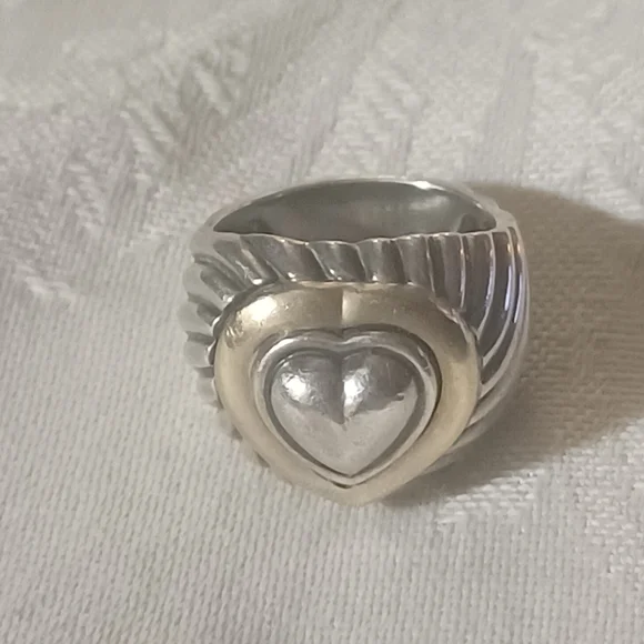 David Yurman Two Tone Cable Heart Ring, SS & 18k - Picture 8 of 12